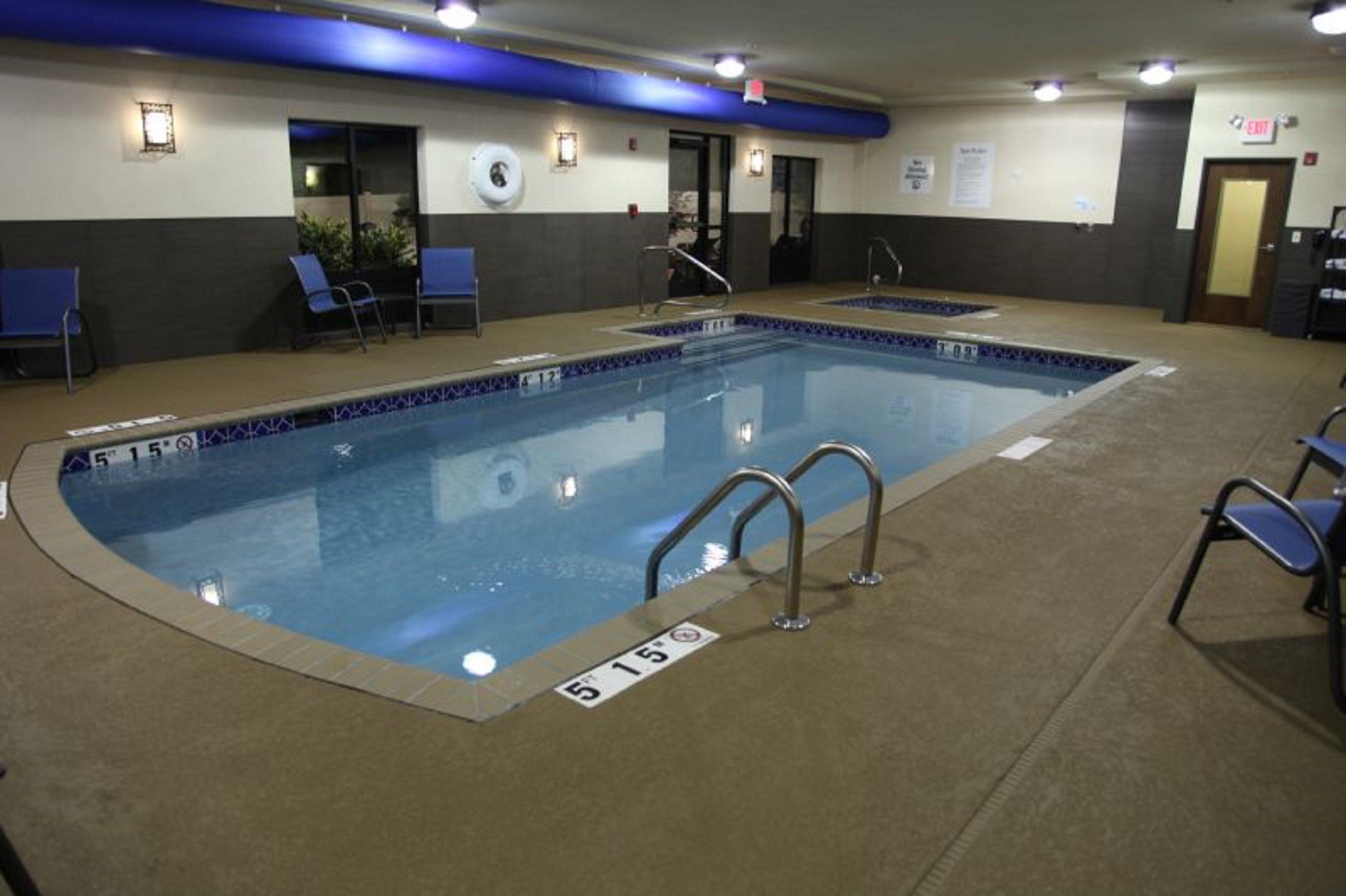 Holiday Inn Express & Suites - Huntsville Airport By Ihg Madison Eksteriør billede