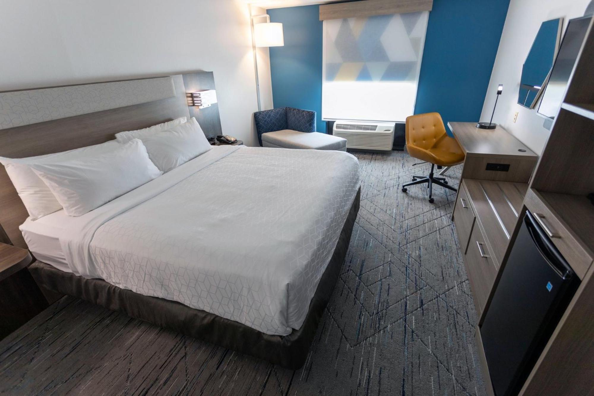 Holiday Inn Express & Suites - Huntsville Airport By Ihg Madison Eksteriør billede