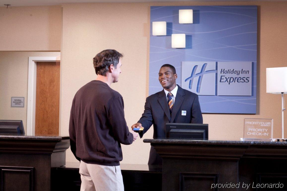 Holiday Inn Express & Suites - Huntsville Airport By Ihg Madison Interiør billede