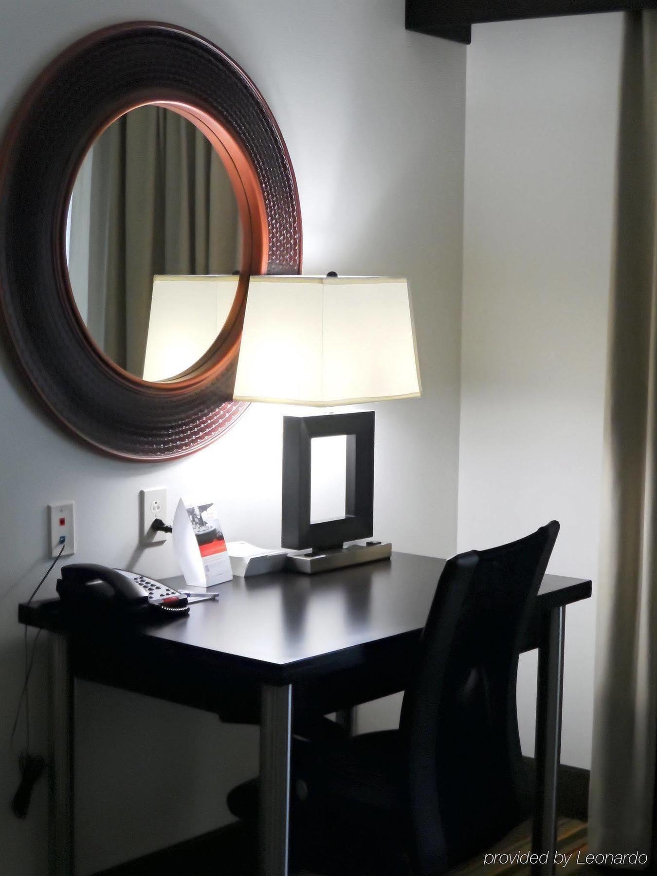 Holiday Inn Express & Suites - Huntsville Airport By Ihg Madison Eksteriør billede